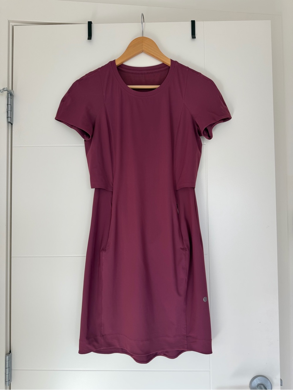Lululemon &go Endeavor Dress - Size 4 in Red Grape
